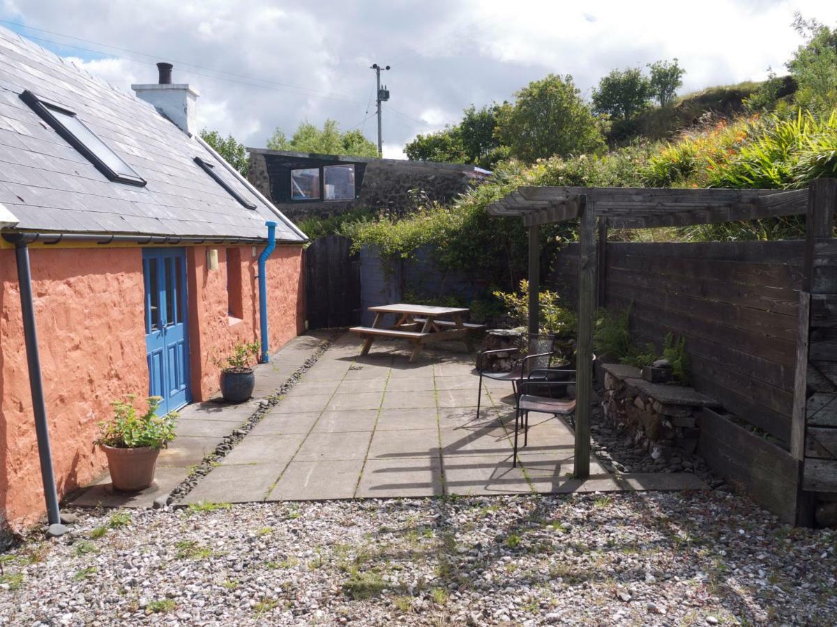 Blossom Cottage Lonmore Экстерьер фото