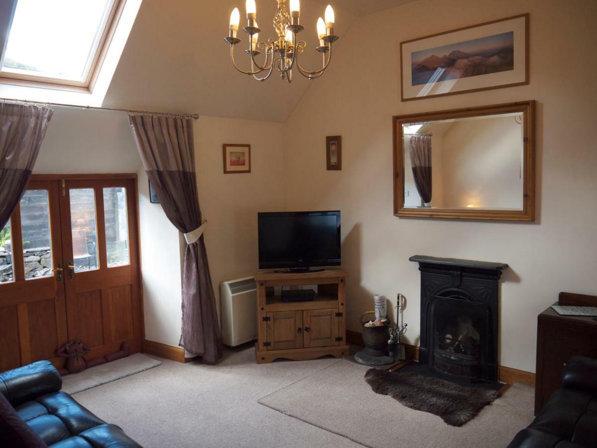 Blossom Cottage Lonmore Экстерьер фото